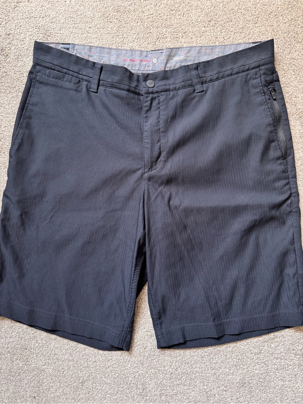 Mens Nike Tiger Woods 10” Classic Golf Shorts Size 34 Black
